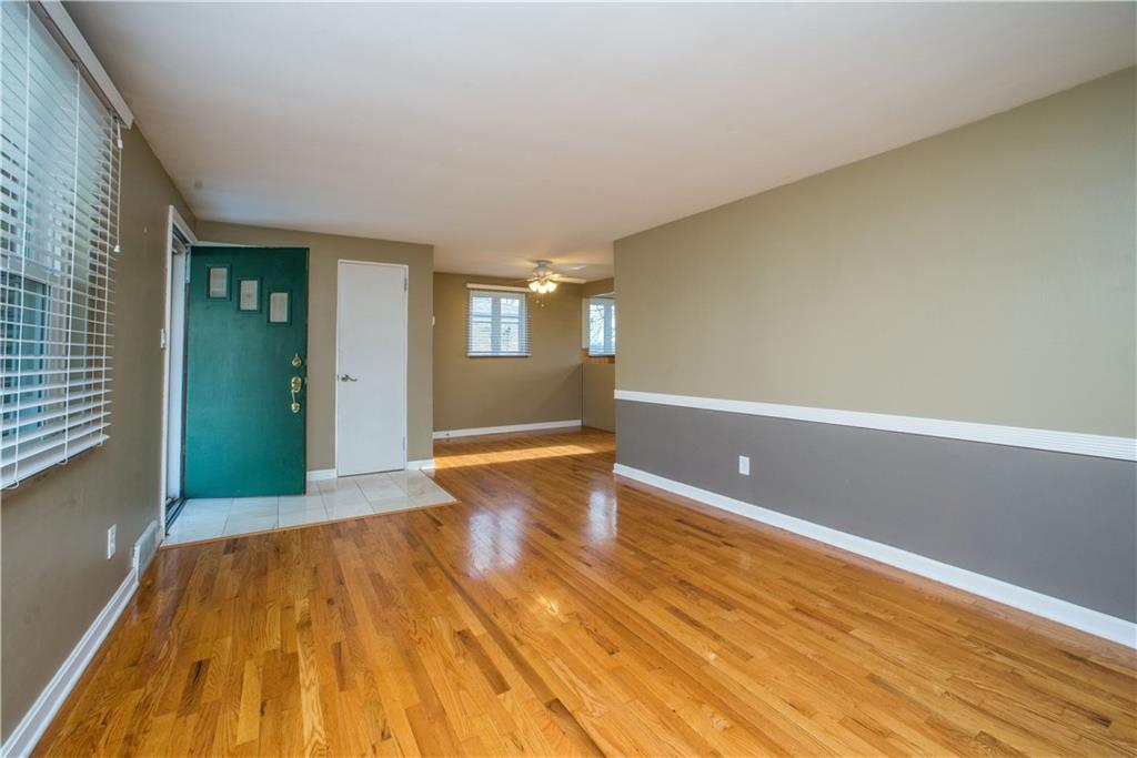 3730 Willett Road Pittsburgh, PA 15227 - Photo 4 of 25