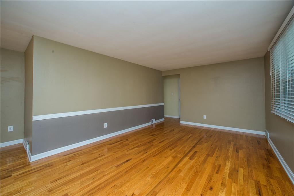 3730 Willett Road Pittsburgh, PA 15227 - Photo 5 of 25