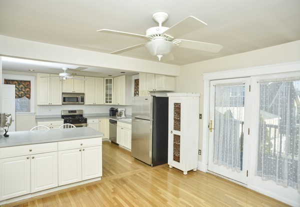 37 Bayfield Road Quincy, MA 02171 - Photo 4 of 19 Gallery Image 4
