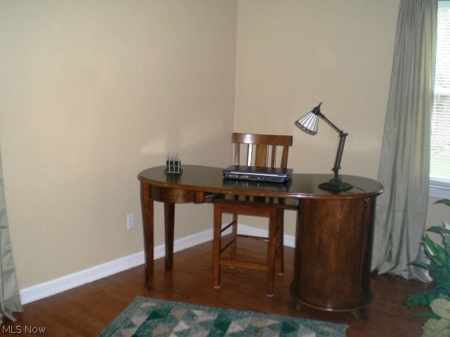 1635 Sunview Road Cleveland, OH 44124 - Photo 9 of 21