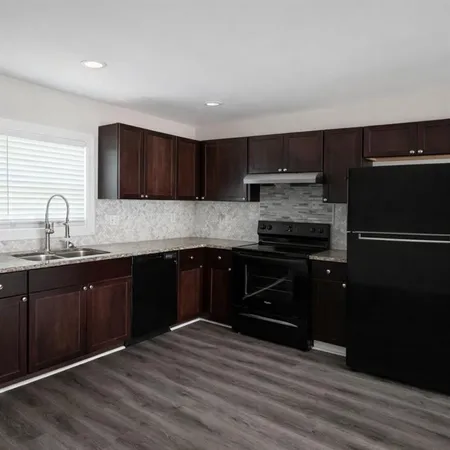 $1,675 | 16 Wadley Street Northwest, Atlanta, GA 30314