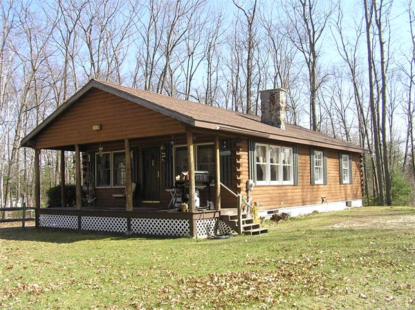 132 Osborne Road Ware, MA 01082 - Photo 2 of 10 Gallery Image 2