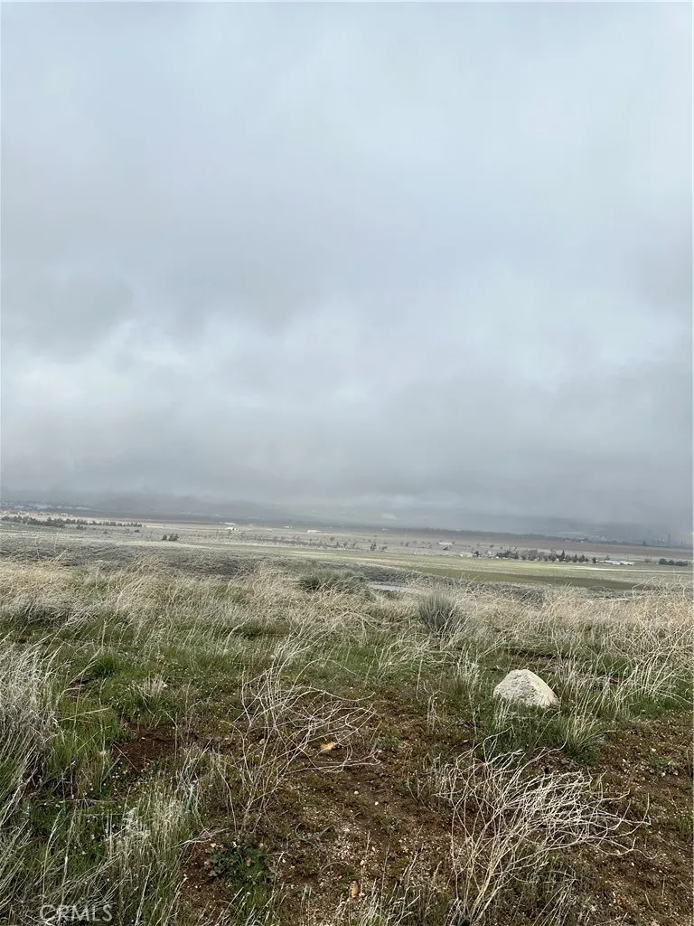 0 Dotty Tehachapi, CA 93561 - Photo 5 of 6 a view of an ocean