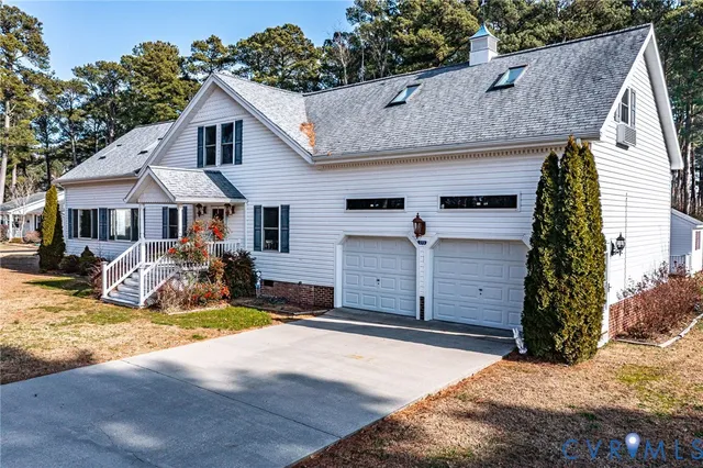 $450,000 | 273 Sutton Avenue, Reedville, VA 22539