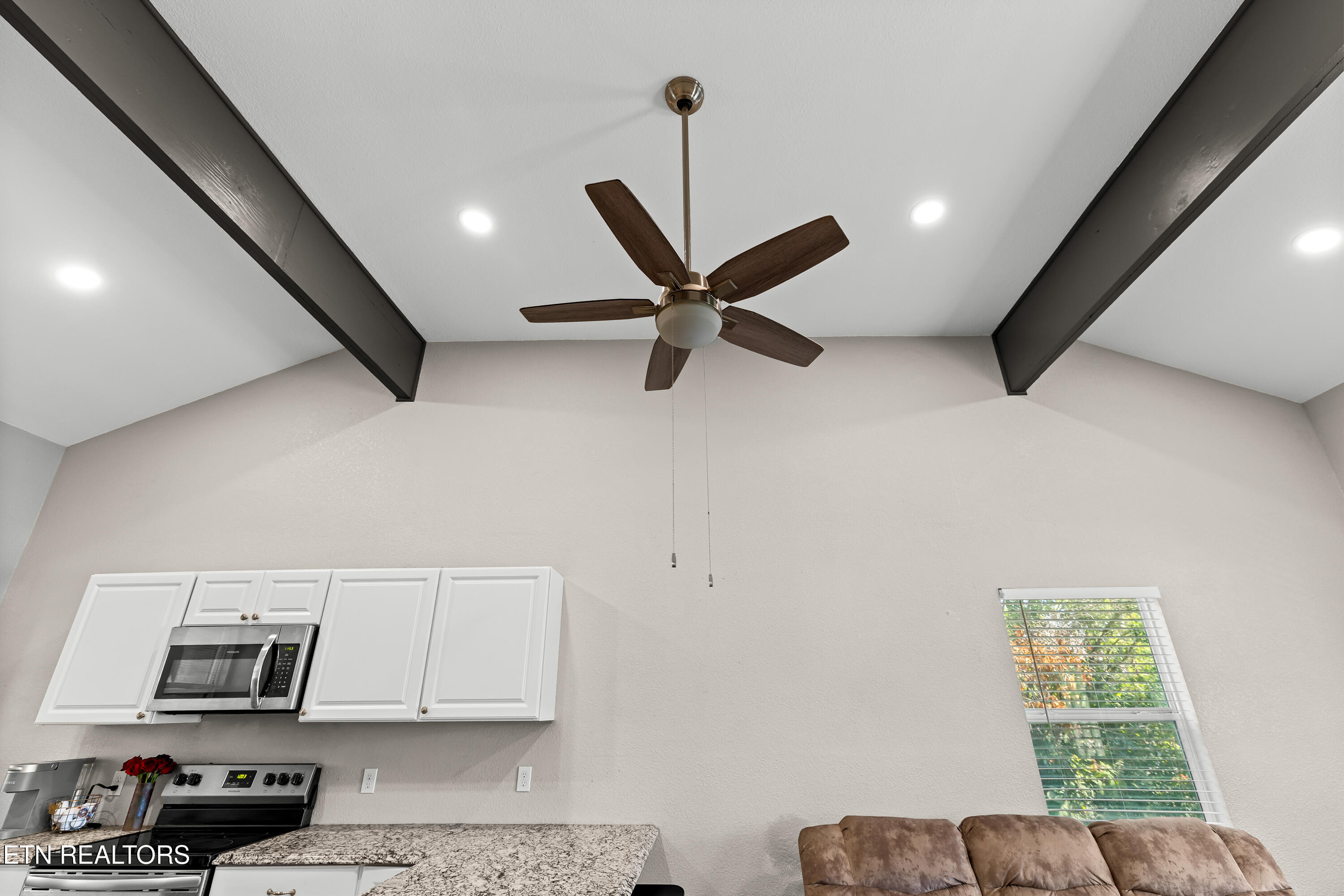523 East Lincoln Road Alcoa, TN 37701 - Photo 10 of 44 523ELincolnRd-20
