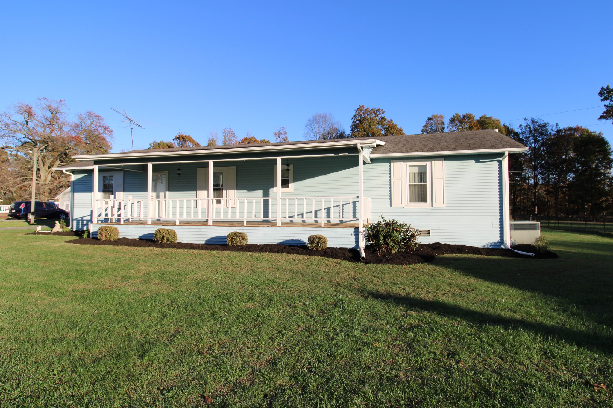 1122 Akersville Road Lafayette, TN 37083 - Photo 2 of 26 Gallery Image 2