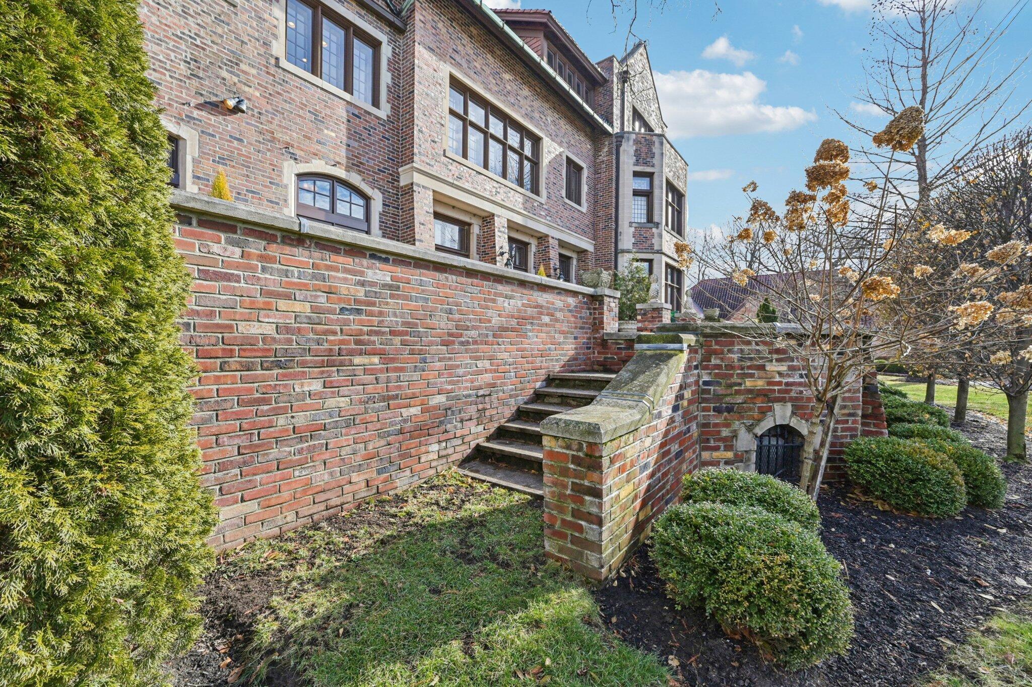 1427 Roxbury Road, Unit MANOR HOUSE NORTH Columbus, OH 43212 - Photo 122 of 131 118-web-or-mls-Roxbury Rd-S0901-118