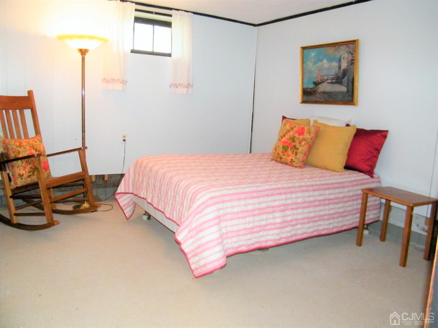 61 Rieder Road Edison, NJ 08817 - Photo 14 of 16 Gallery Image 14