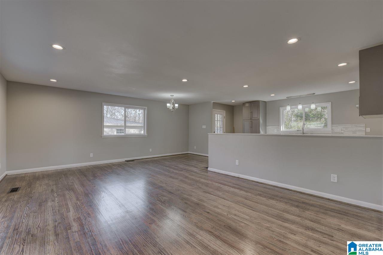 313 Cliff Road Gardendale, AL 35071 - Photo 6 of 49