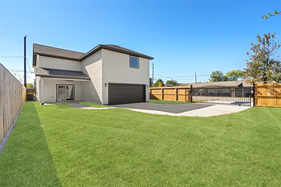 813 Barbara Mae Street Houston, TX 77015 - Photo 32 of 36