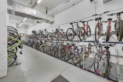 $310,000 | 208 West Washington Street, Unit 1913, Chicago, IL 60606