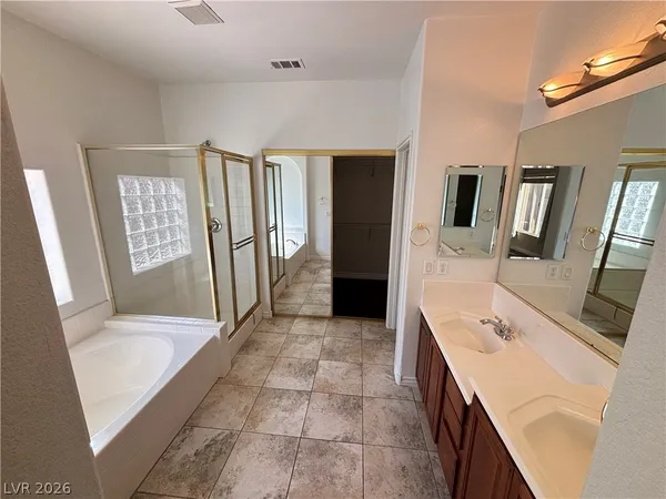 $2,295 | 5991 Bassio Avenue, Las Vegas, NV 89141