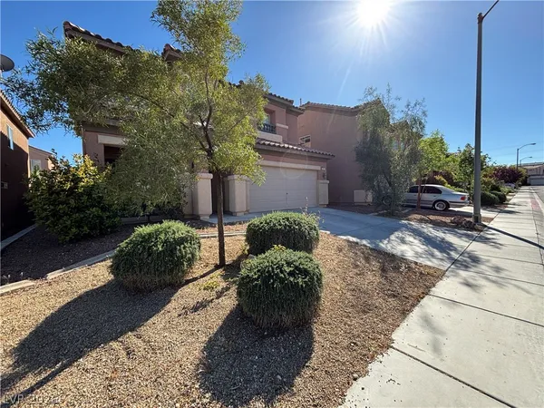 $2,295 | 5991 Bassio Avenue, Las Vegas, NV 89141