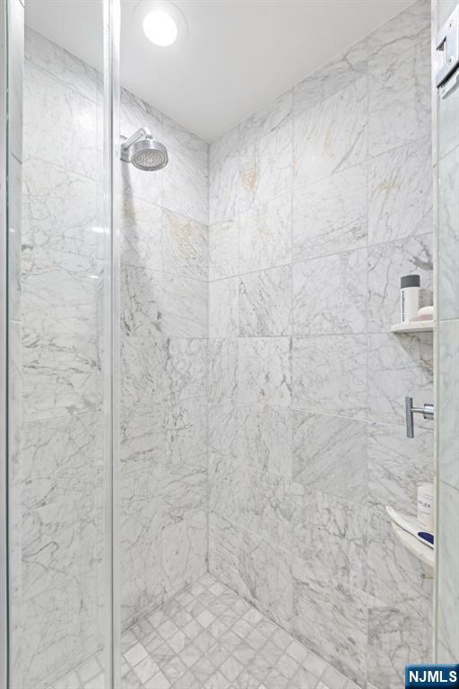 8100 River Road, Unit 716 North Bergen, NJ 07047 - Photo 15 of 28