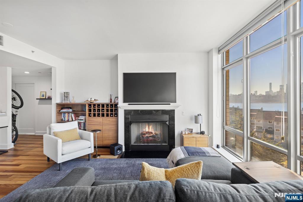 8100 River Road, Unit 716 North Bergen, NJ 07047 - Photo 9 of 28