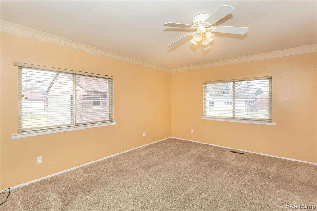 1822 Highview Street Dearborn, MI 48128 - Photo 9 of 30
