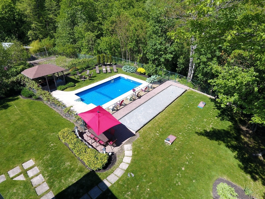 17 Collins Road Wakefield, MA 01880 - Photo 30 of 37 Gallery Image 30