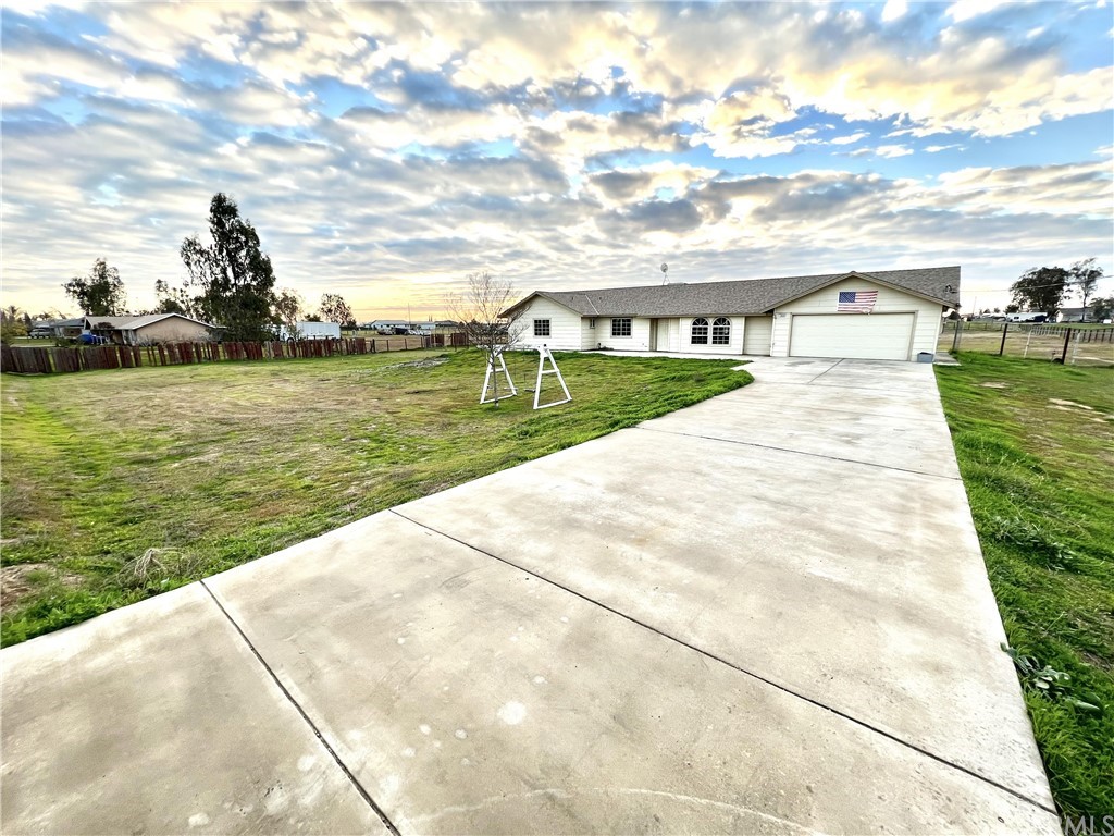 19690 Oakhill Road Madera, CA 93638 - Photo 1 of 1 Gallery Image 1