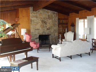 1041 St Matthews Road Chester Springs, PA 19425 - Photo 6 of 12 Living Room