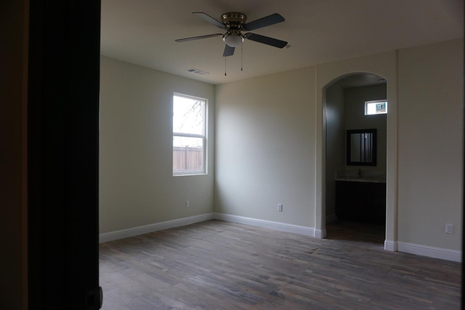 17573 Daley Road Madera, CA 93638 - Photo 12 of 23 Example of completed master bedroom. Actual home may vary slightly.