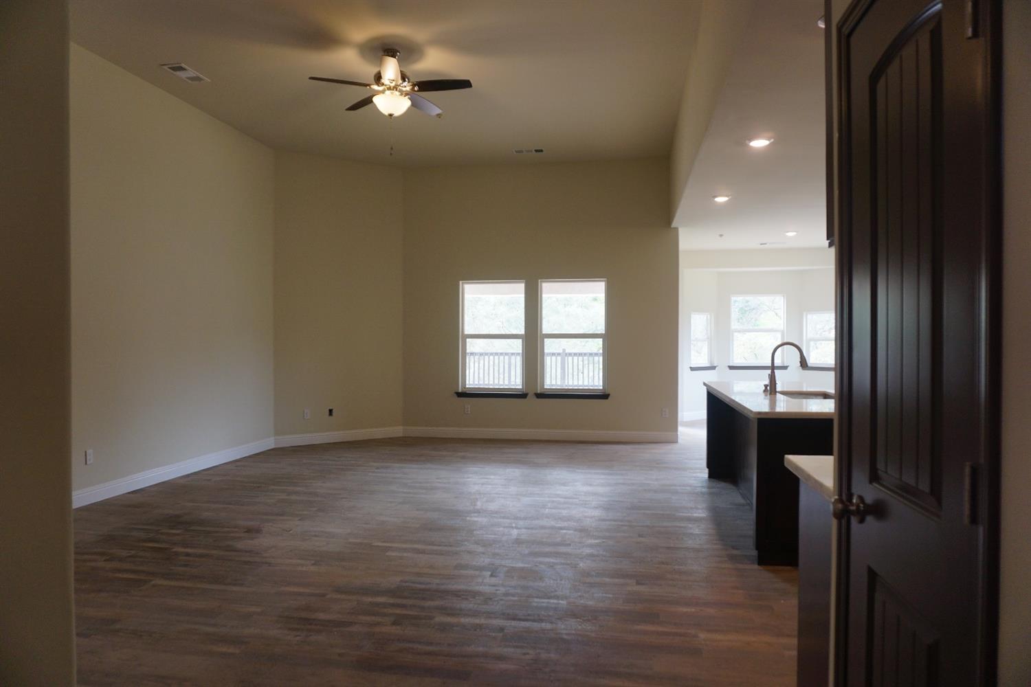 17573 Daley Road Madera, CA 93638 - Photo 7 of 23 Example of completed living area. Actual home may vary slightly.