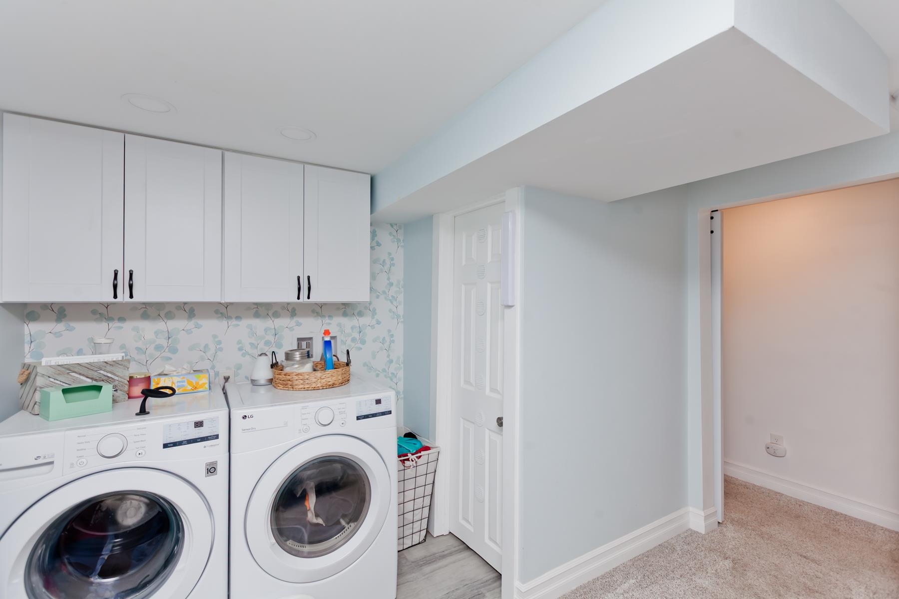 2520 G G 3/8 Road Grand Junction, CO 81505 - Photo 14 of 39 a utility room with dryer and washer