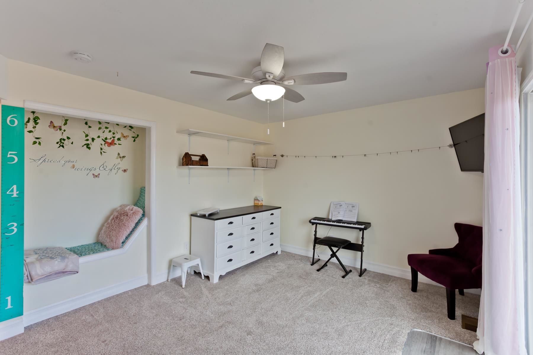 2520 G G 3/8 Road Grand Junction, CO 81505 - Photo 18 of 39 a view of room with furniture and a ceiling fan