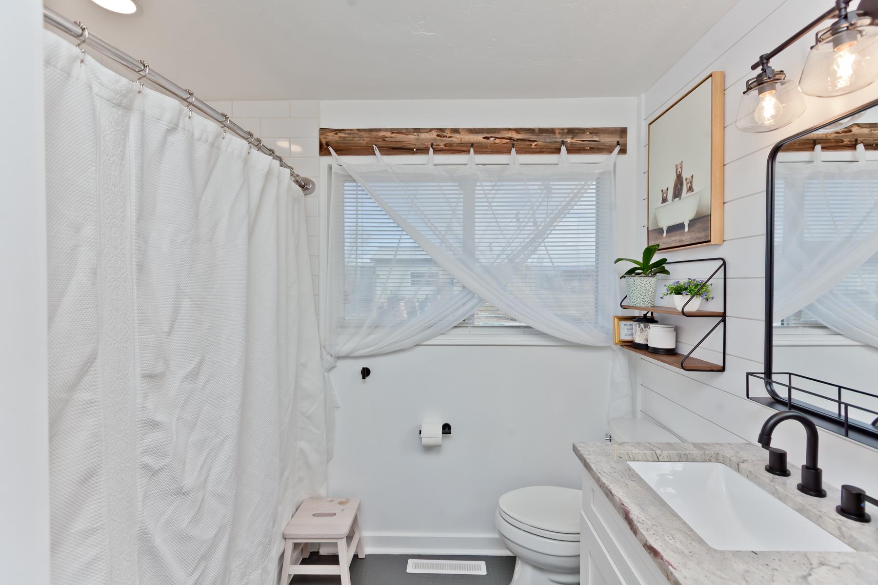 2520 G G 3/8 Road Grand Junction, CO 81505 - Photo 21 of 39 a bathroom with a sink toilet and shower