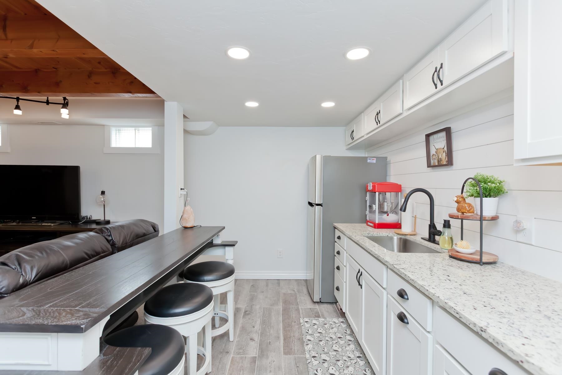 2520 G G 3/8 Road Grand Junction, CO 81505 - Photo 33 of 39 a open kitchen with stainless steel appliances granite countertop a sink and a stove