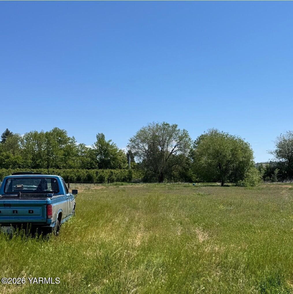 371 Hall Road Yakima, WA 98908 - Photo 2 of 10 Screenshot 2026-06-11 155750