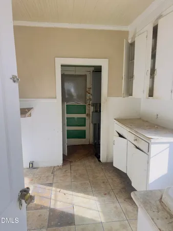 a kitchen with a sink