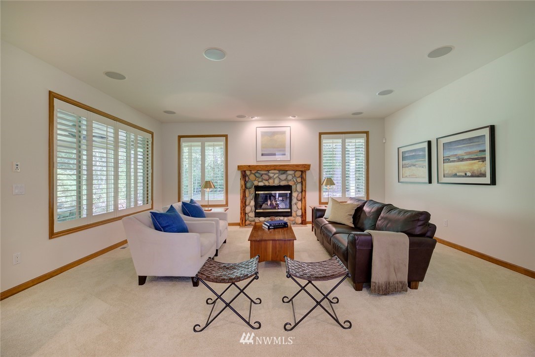 13415 Batten Road Northeast Duvall, WA 98019 - Photo 12 of 39 Gallery Image 12