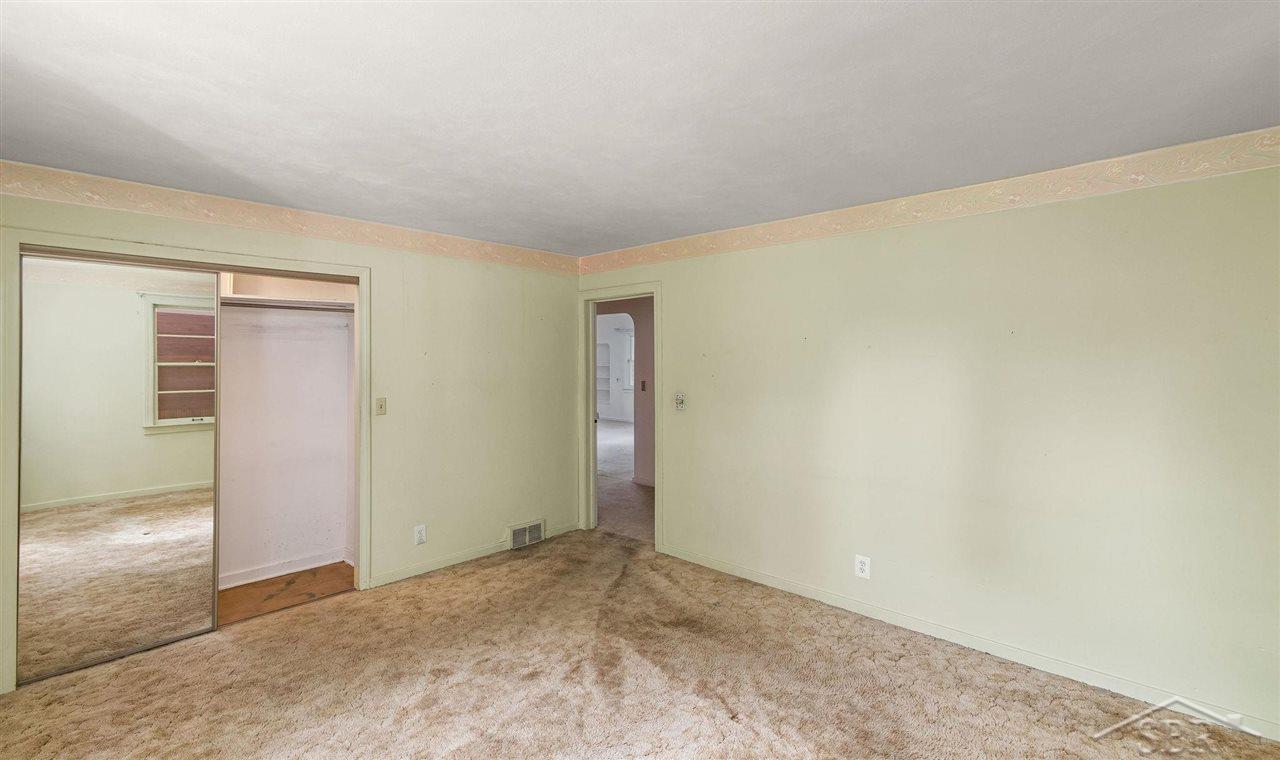 1570 Hemmeter Road Saginaw, MI 48638 - Photo 24 of 39 50044655-23.JPG