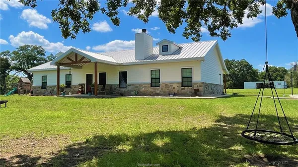 $740,000 | 13541 Highway 79, Gause, TX 77857