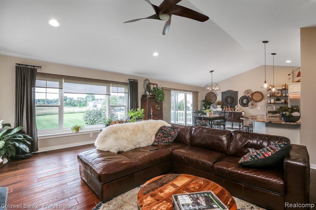 8665 Oak Hill Road Clarkston, MI 48348 - Photo 9 of 49