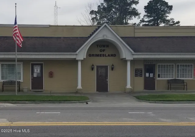 $358,800 | 162 Poker House Road, Grimesland, NC 27837