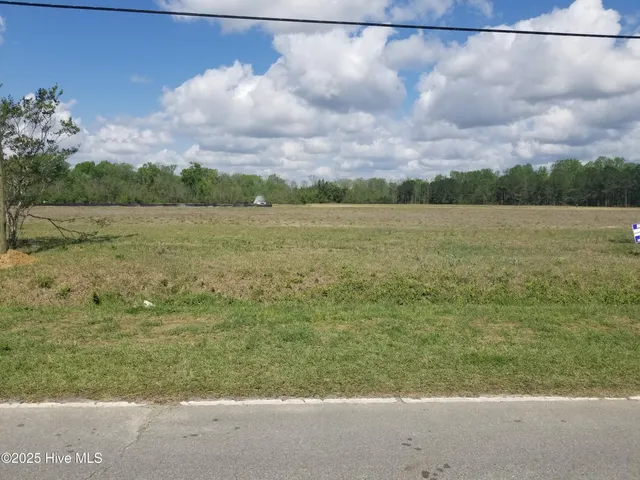 $358,800 | 162 Poker House Road, Grimesland, NC 27837