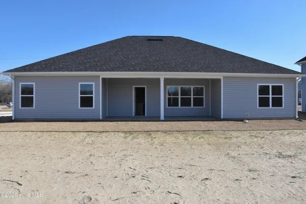 $343,800 | 162 Poker House Road, Grimesland, NC 27837