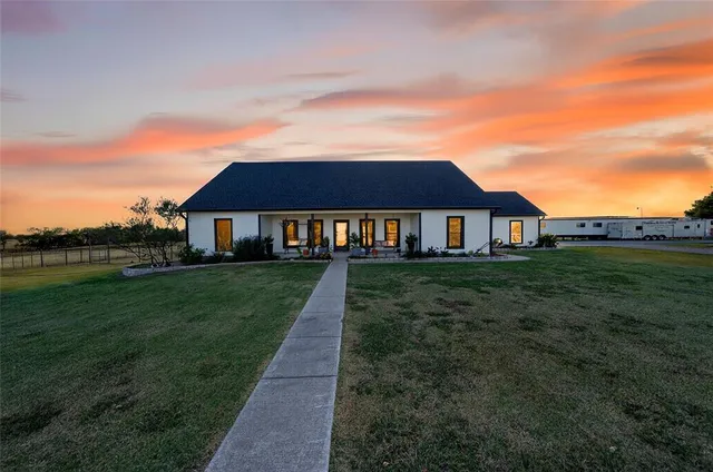 $1,995,000 | 3901 Farm To Market Road 667, Frost, TX 76641
