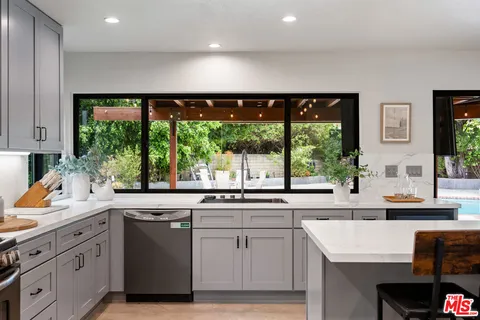 $1,399,999 | 2231 Willowpark Court, Thousand Oaks, CA 91362