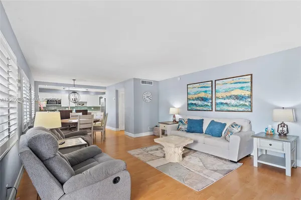 $3,500 | 2424 Northeast 9th Street, Unit 207, Fort Lauderdale, FL 33304