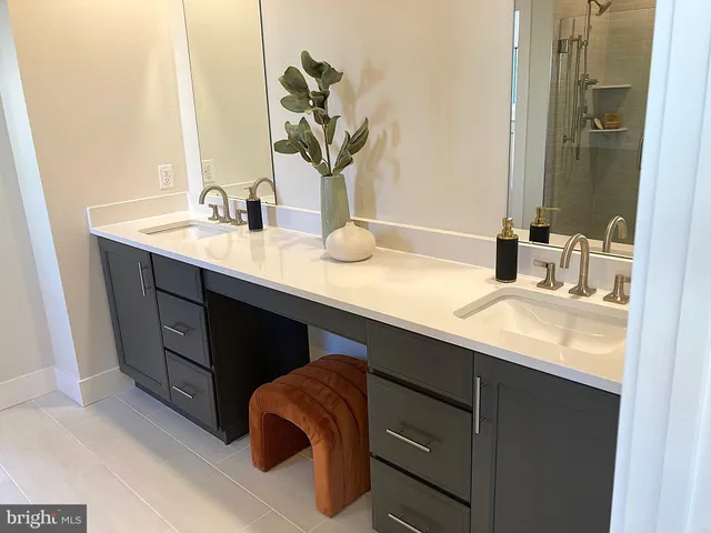 $799,000 | 25 Mill Creek Drive, Unit 13, Doylestown, PA 18901