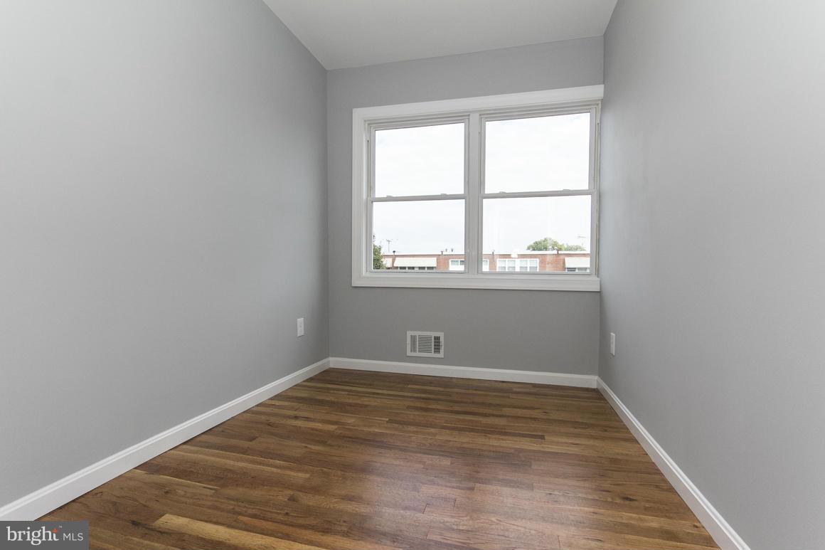 8135 Del Haven Road Baltimore, MD 21222 - Photo 17 of 24 Bedroom