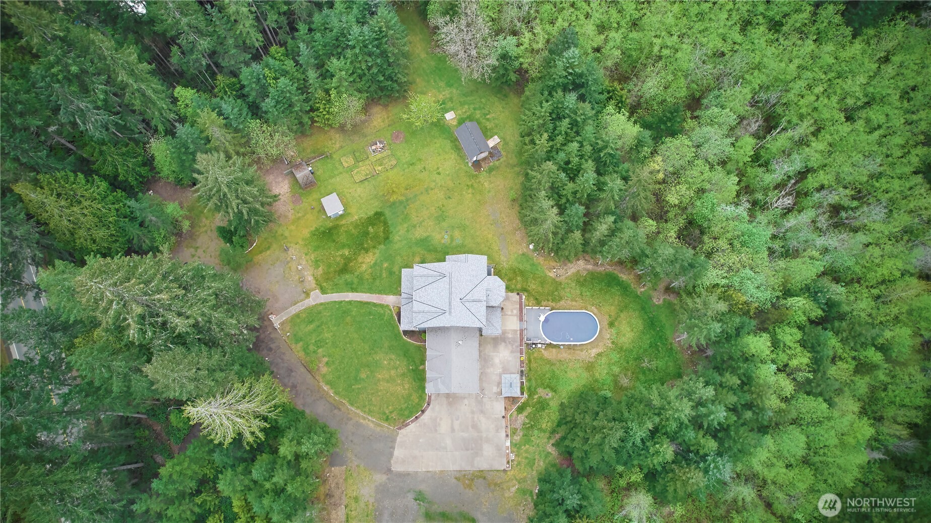 4909 Southwest Old Clifton Road Port Orchard, WA 98367 - Photo 33 of 40