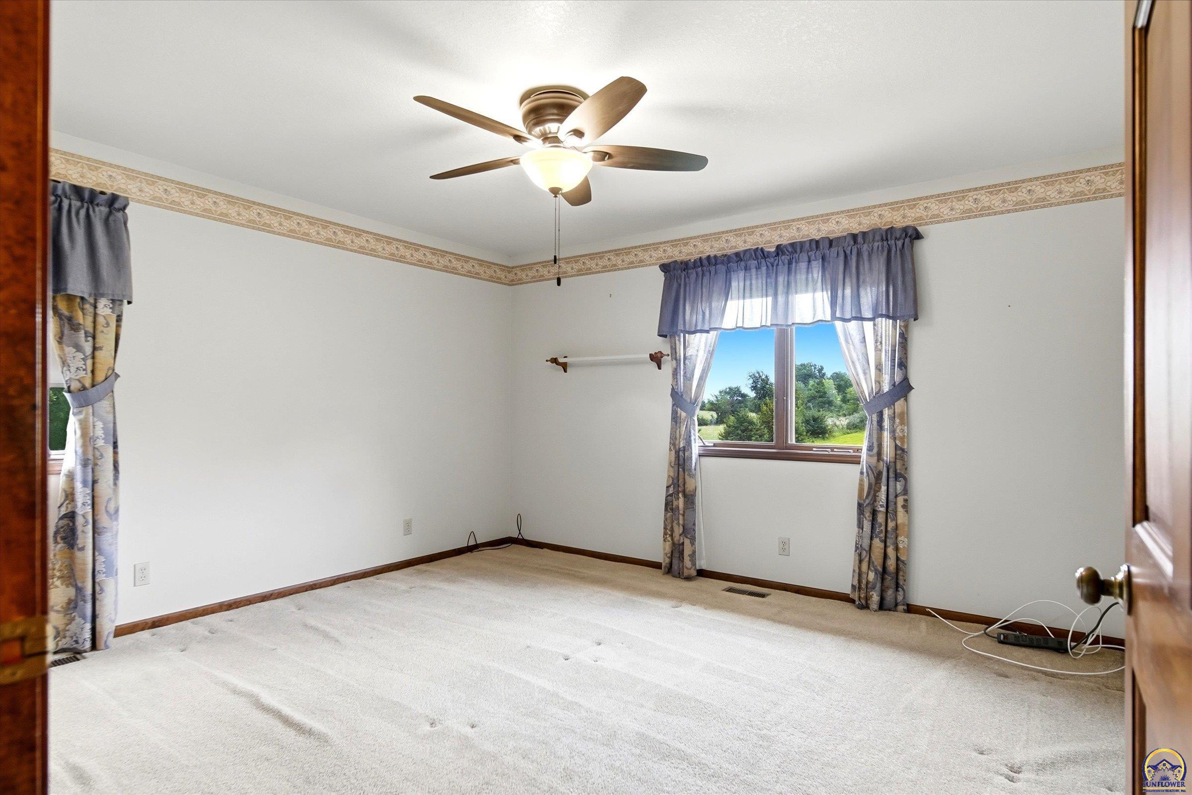 6824 Northwest Nickell Road Topeka, KS 66618 - Photo 12 of 20