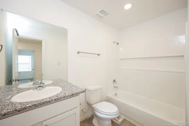 $1,525 | 13815 Goat Cove, San Antonio, TX 78252