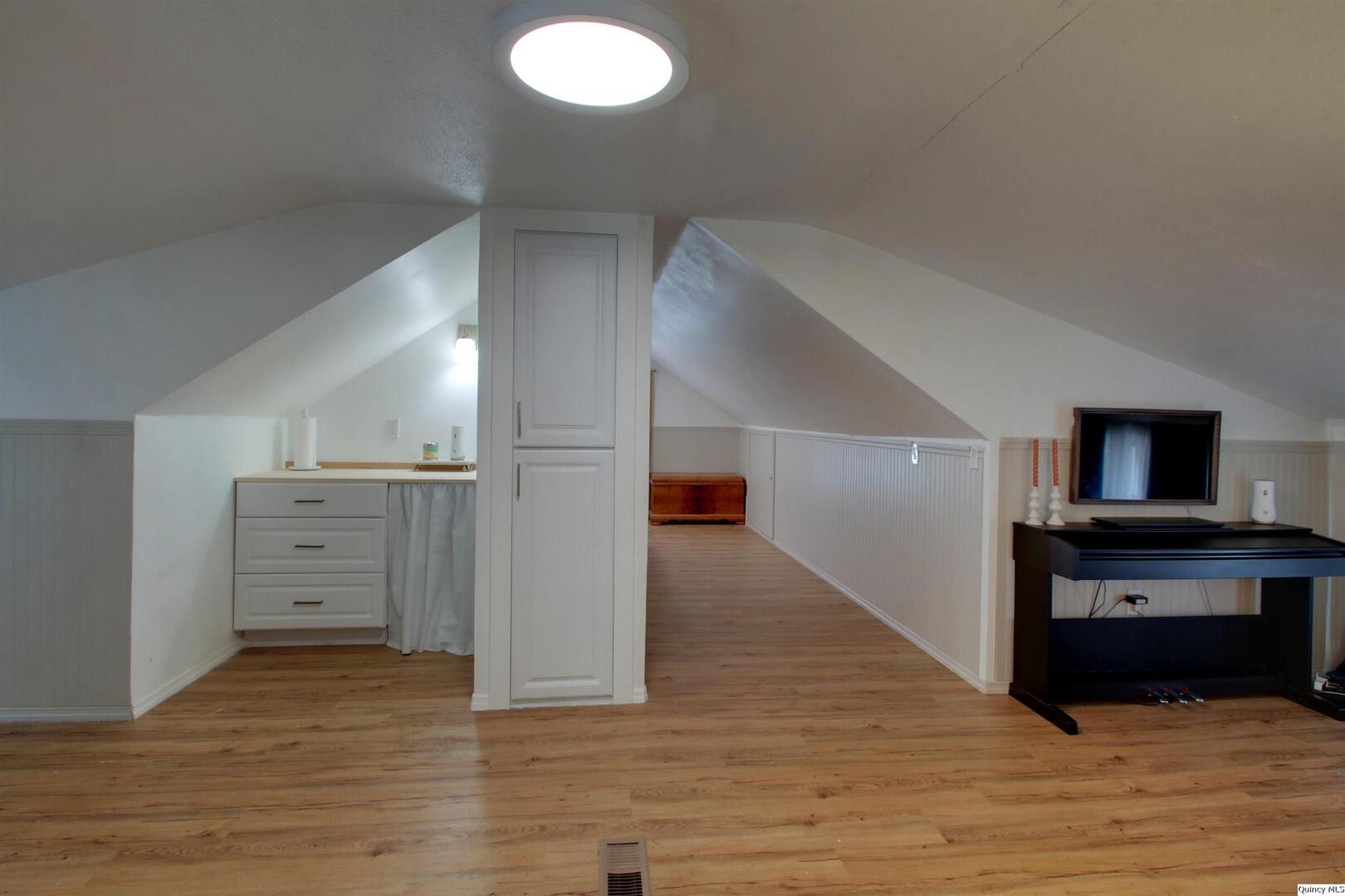 2065 Elm Street Quincy, IL 62301 - Photo 14 of 20