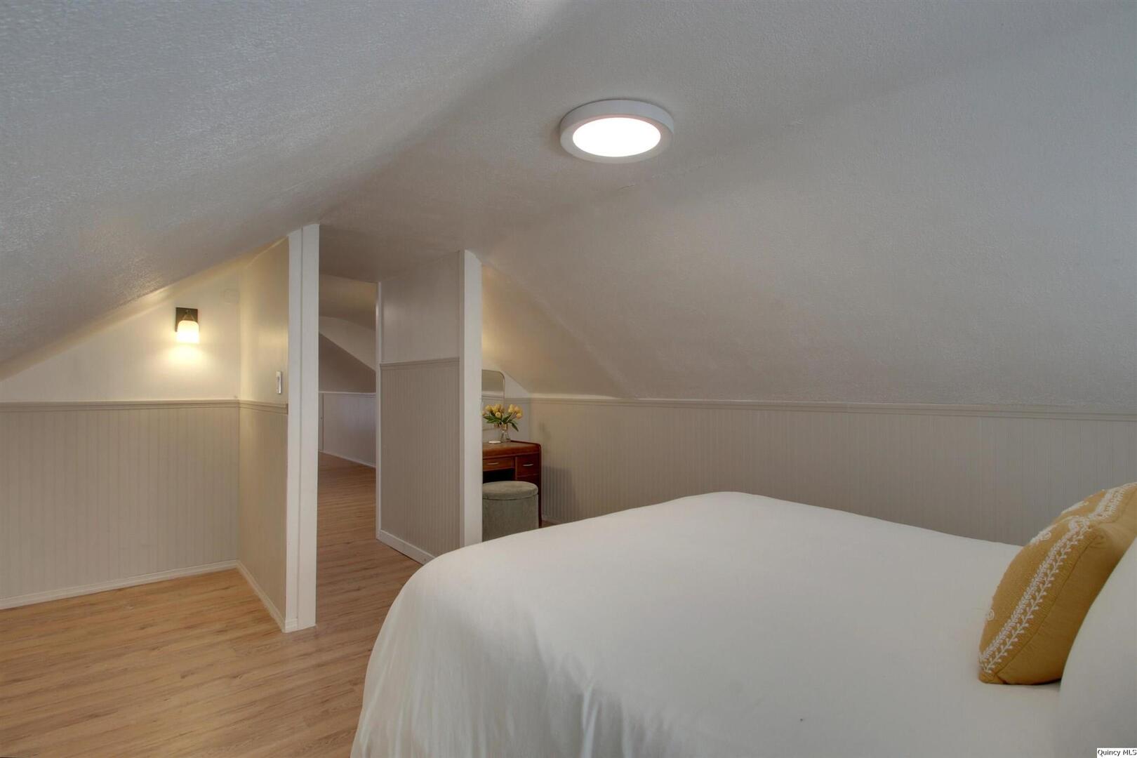 2065 Elm Street Quincy, IL 62301 - Photo 17 of 20