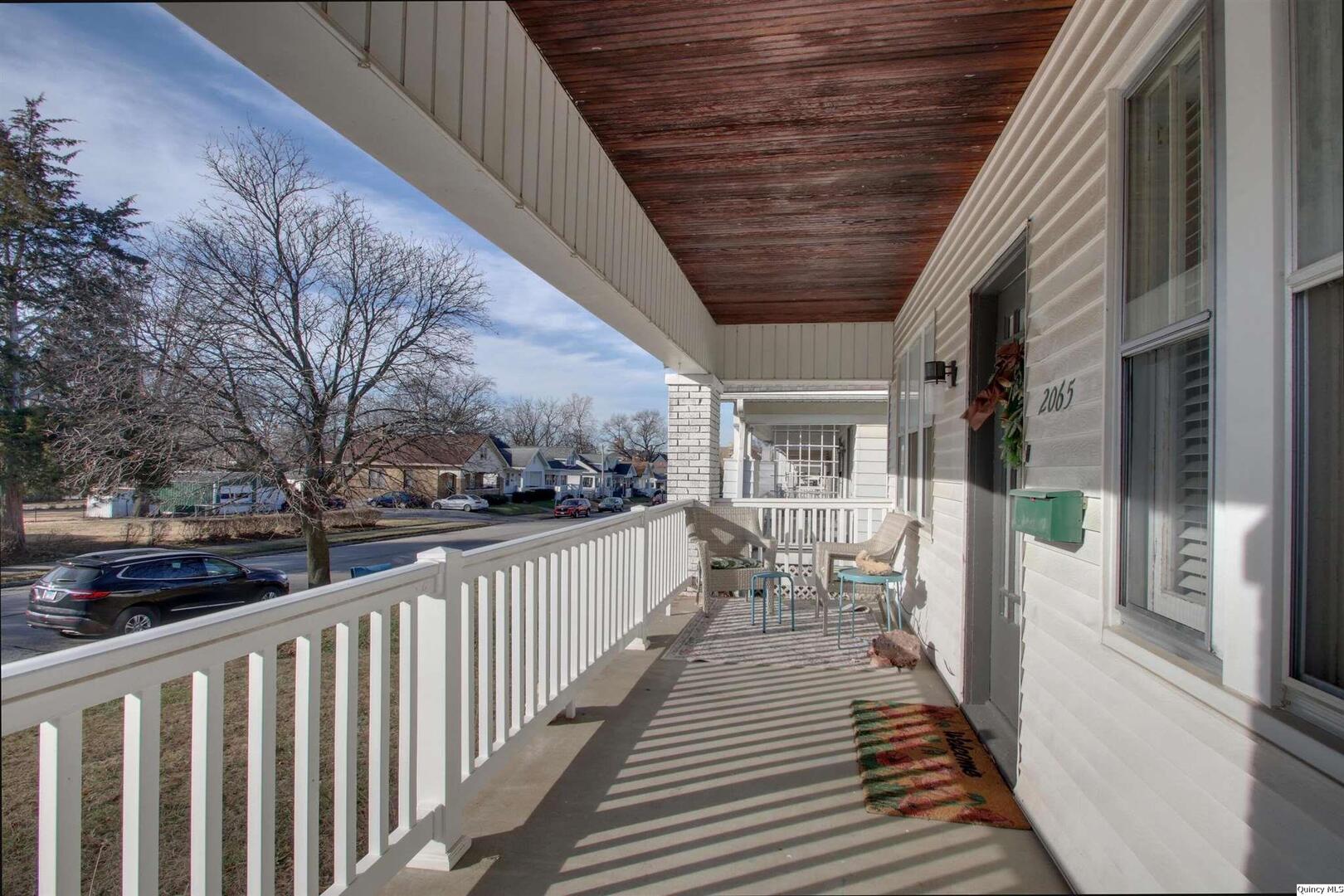 2065 Elm Street Quincy, IL 62301 - Photo 4 of 20