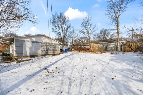 $200,000 | 969 Berkley Street, Carpentersville, IL 60110